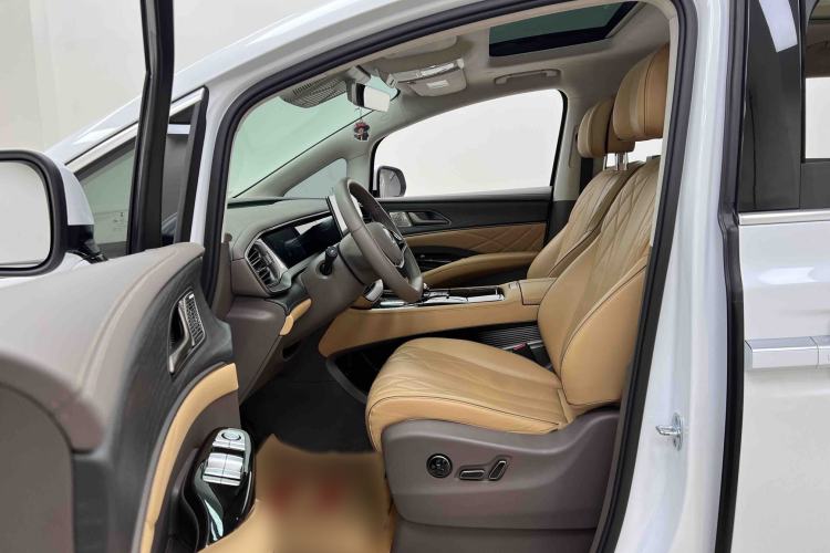 Used Denza D9 2022 DM-i 970 Four-Wheel Drive Flagship Model Interior 8