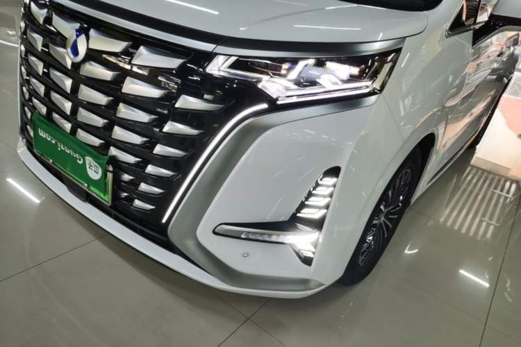 Used Denza D9 2022 DM-i 970 Four-Wheel Drive Prestige Model Left Front Headlight
