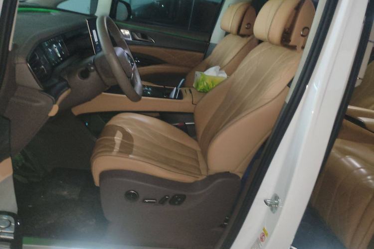 Used Denza D9 2022 DM-i 970 Four-Wheel Drive Flagship Model Left Front Seat