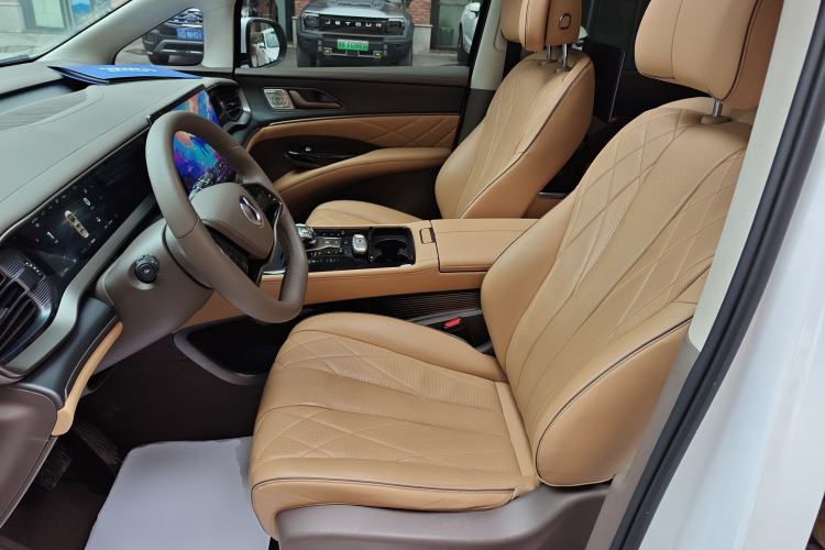 Used Denza D9 2022 DM-i 970 Four-Wheel Drive Flagship Model Left Front Seat