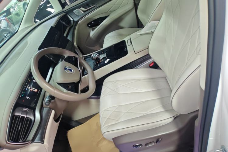Used Denza D9 2022 DM-i 1040 Prestige Model Left Front Seat