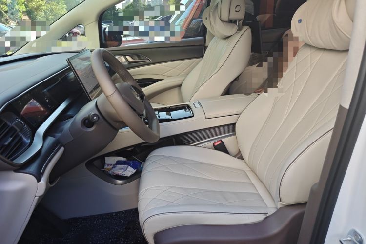 Used Denza D9 2022 DM-i 970 Four-Wheel Drive Flagship Model Left Front Seat
