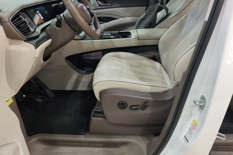 Used Denza D9 2022 DM-i 1040 Prestige Model Left Front Seat