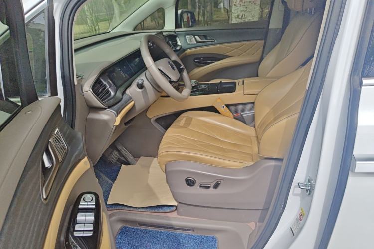 Used Denza D9 2022 DM-i 970 Four-Wheel Drive Flagship Model Left Front Seat