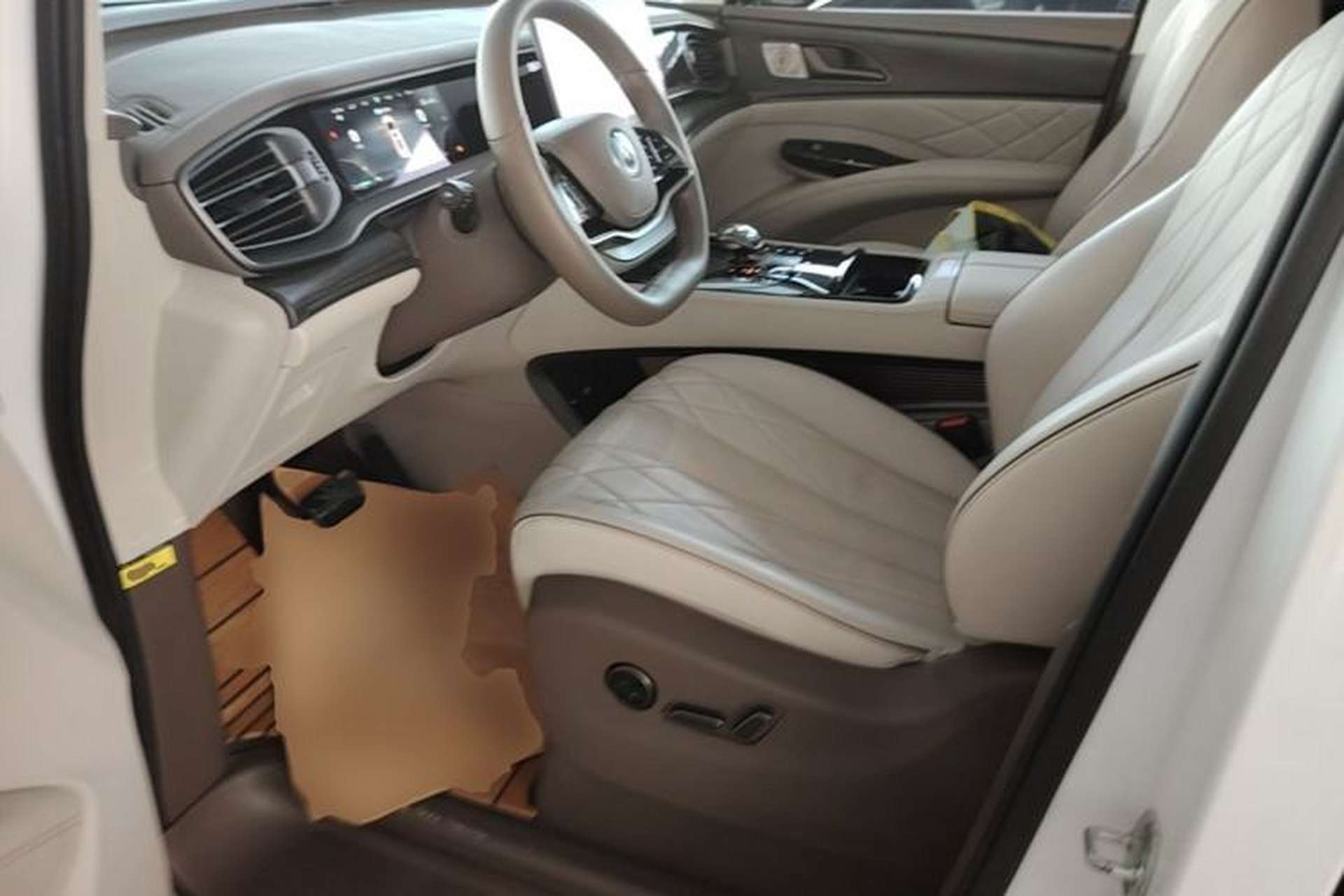 Used Denza D9 2022 DM-i 970 Four-Wheel Drive Flagship Model Left Front Seat