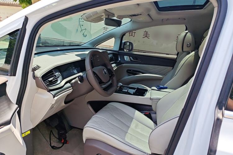 Used Denza D9 2022 DM-i 970 Four-Wheel Drive Flagship Model Left Front Seat