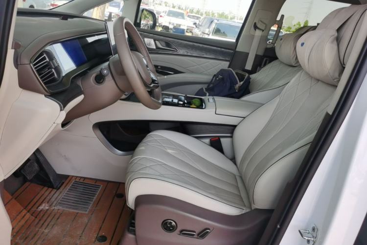 Used Denza D9 2022 DM-i 1040 Prestige Model Left Front Seat