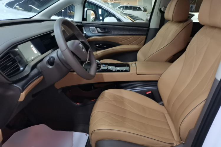 Used Denza D9 2022 DM-i 1040 Prestige Model Left Front Seat