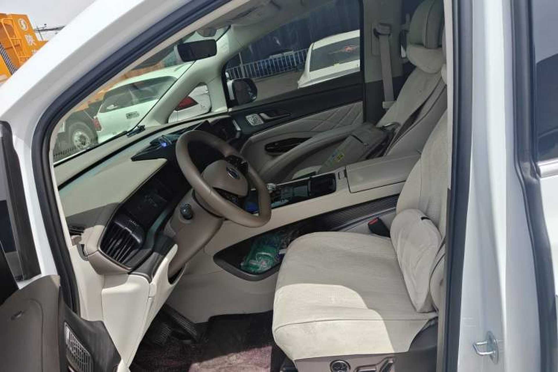 Used Denza D9 2022 DM-i 970 Four-Wheel Drive Flagship Model Left Front Seat
