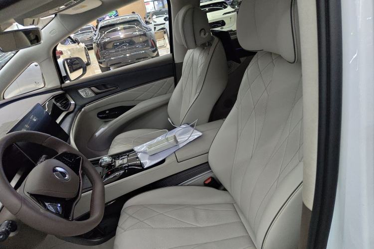 Used Denza D9 2022 DM-i 970 Four-Wheel Drive Flagship Model Left Front Seat