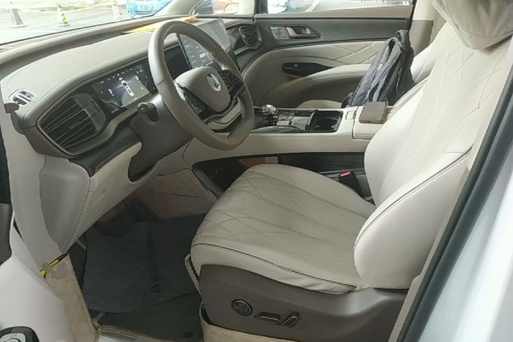 Used Denza D9 2022 DM-i 970 Four-Wheel Drive Flagship Model Left Front Seat