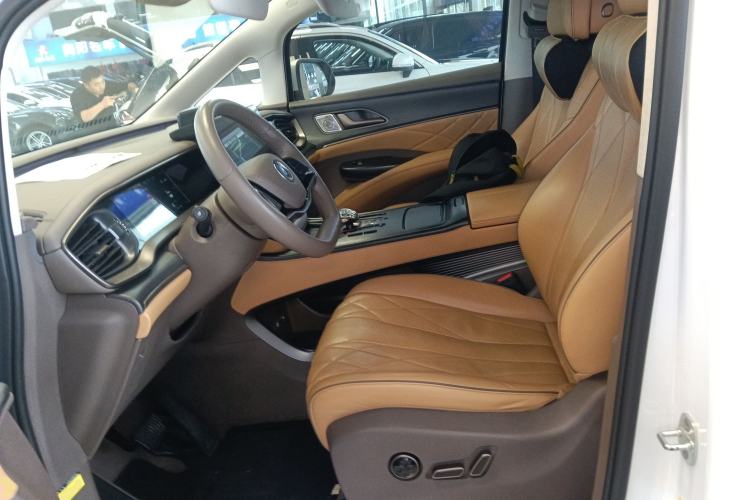 Used Denza D9 2022 DM-i 970 Four-Wheel Drive Flagship Model Left Front Seat