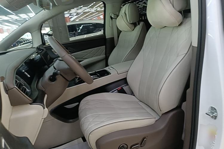 Used Denza D9 2022 DM-i 970 Four-Wheel Drive Prestige Model Left Front Seat