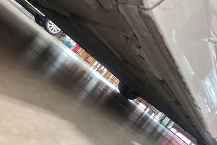Used Denza D9 2022 DM-i 970 Four-Wheel Drive Flagship Model Left Side Sill