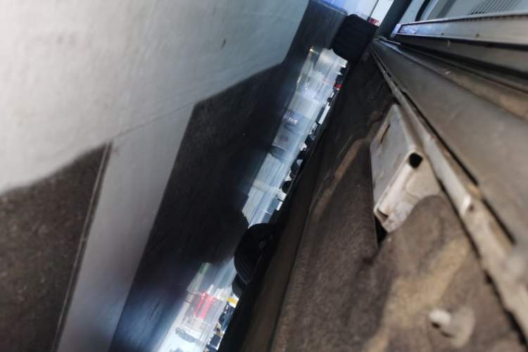 Used Denza D9 2022 DM-i 970 Four-Wheel Drive Flagship Model Left Side Sill