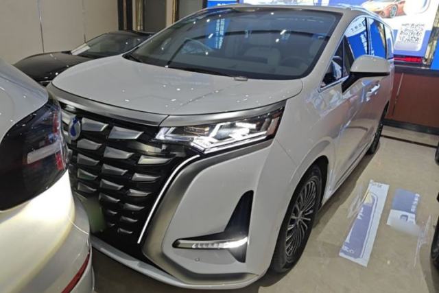 Used Denza D9 2022 DM-i 970 Four-Wheel Drive Flagship Model