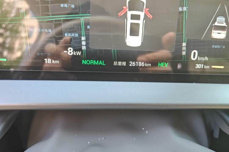 Used Denza D9 2022 DM-i 970 Four-Wheel Drive Flagship Model Odometer Close Up