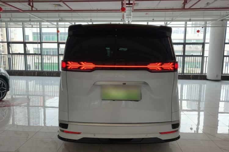 Used Denza D9 2022 DM-i 970 Four-Wheel Drive Flagship Model Rear
