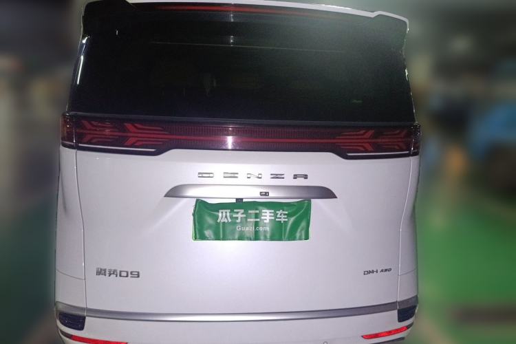 Used Denza D9 2022 DM-i 970 Four-Wheel Drive Flagship Model Rear