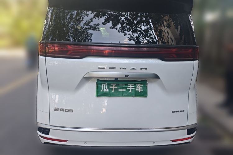 Used Denza D9 2022 DM-i 970 Four-Wheel Drive Flagship Model Rear