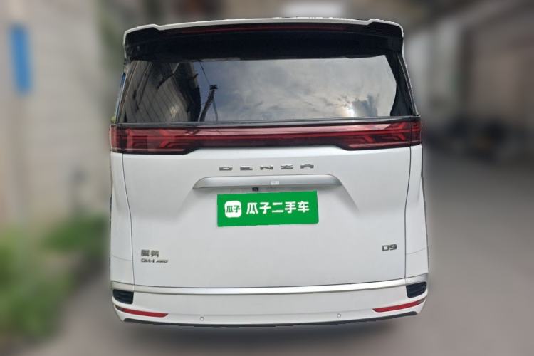 Used Denza D9 2022 DM-i 970 Four-Wheel Drive Flagship Model Rear