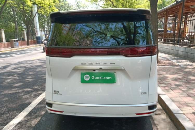 Used Denza D9 2022 DM-i 970 Four-Wheel Drive Prestige Model Rear