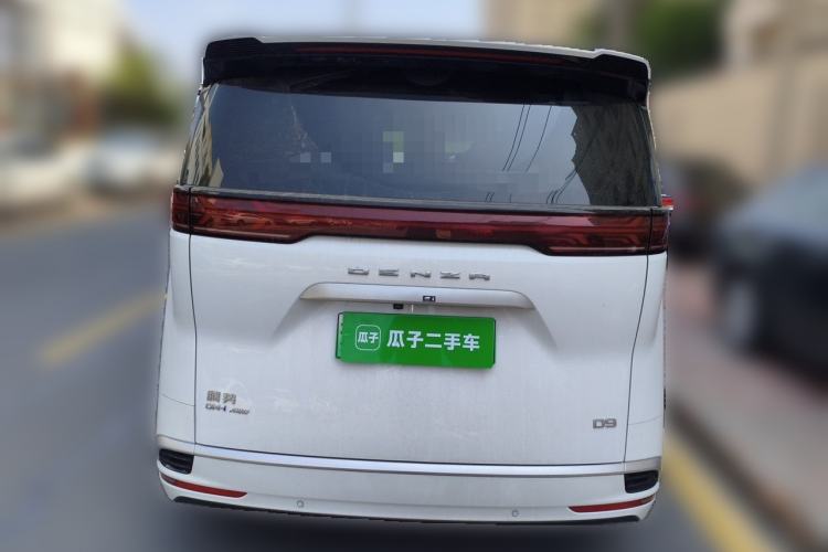 Used Denza D9 2022 DM-i 970 Four-Wheel Drive Flagship Model Rear