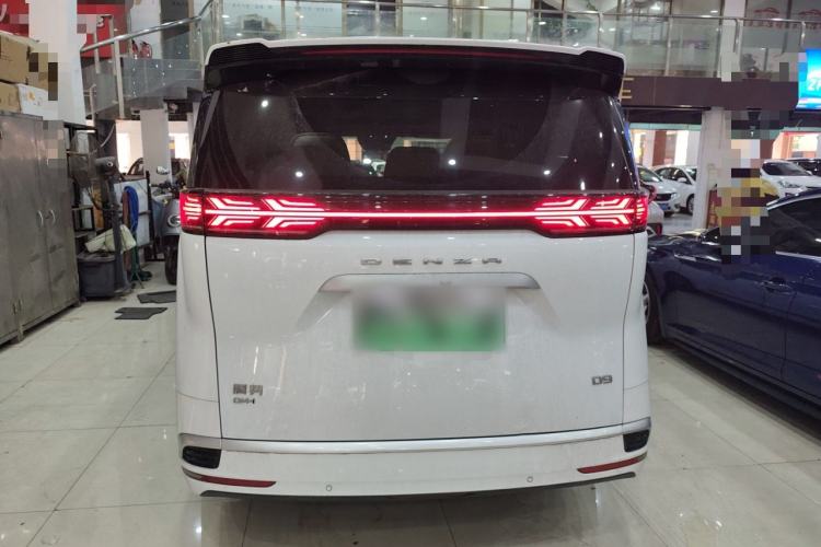 Used Denza D9 2022 DM-i 1040 Prestige Model Rear