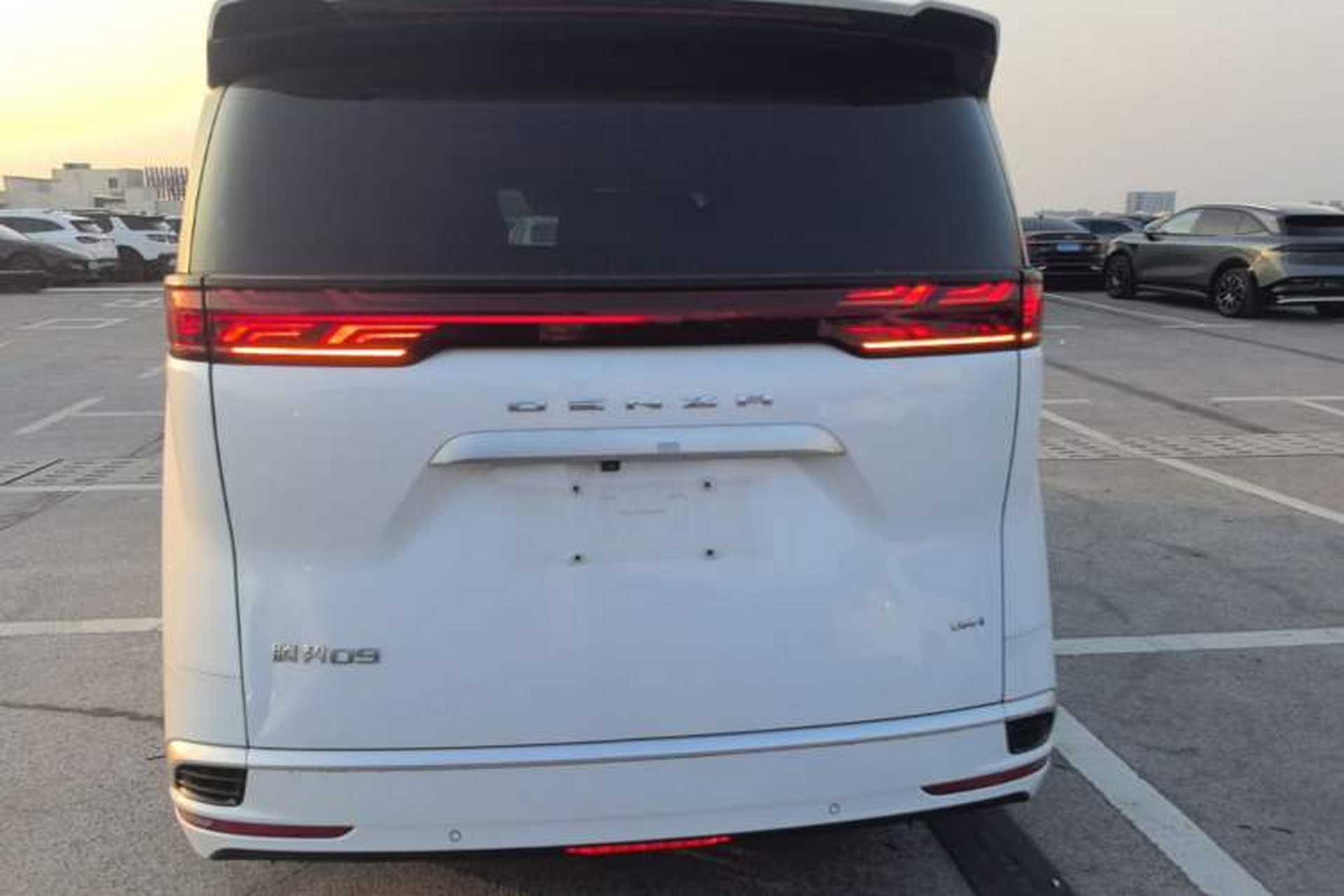 Used Denza D9 2022 DM-i 1040 Prestige Model Rear