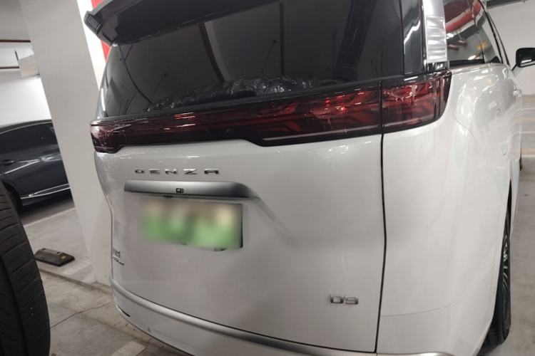 Used Denza D9 2022 DM-i 970 Four-Wheel Drive Flagship Model Rear