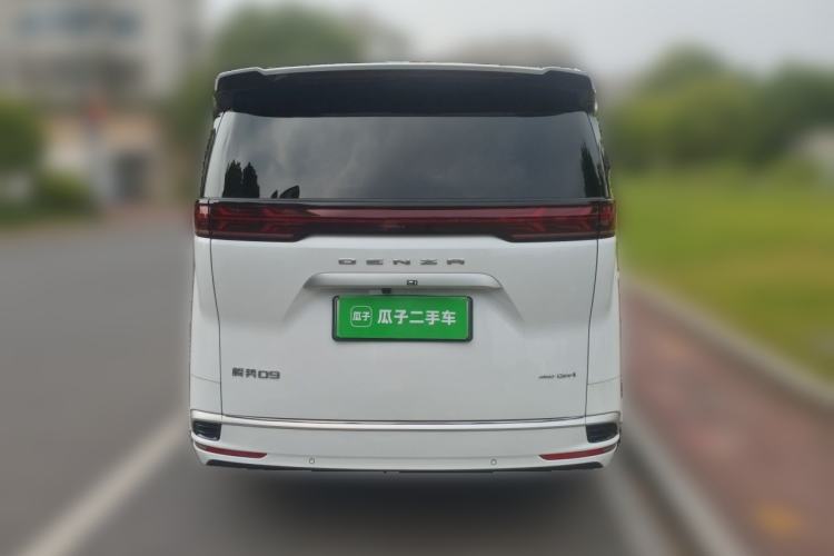 Used Denza D9 2022 DM-i 1040 Prestige Model Rear