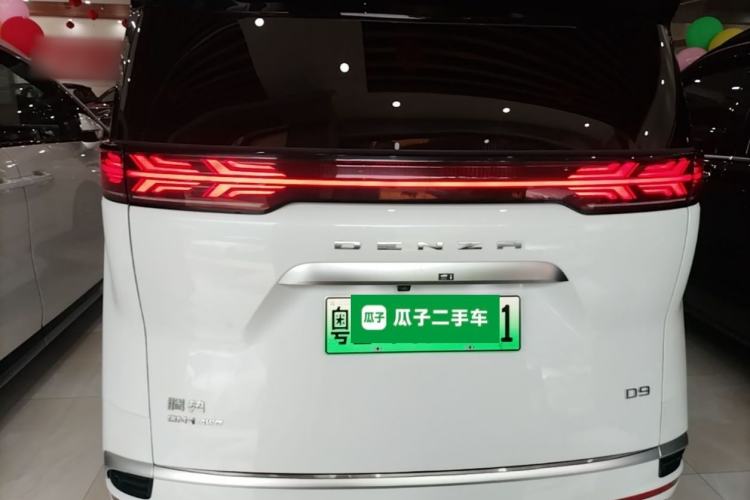 Used Denza D9 2022 DM-i 1040 Prestige Model Rear