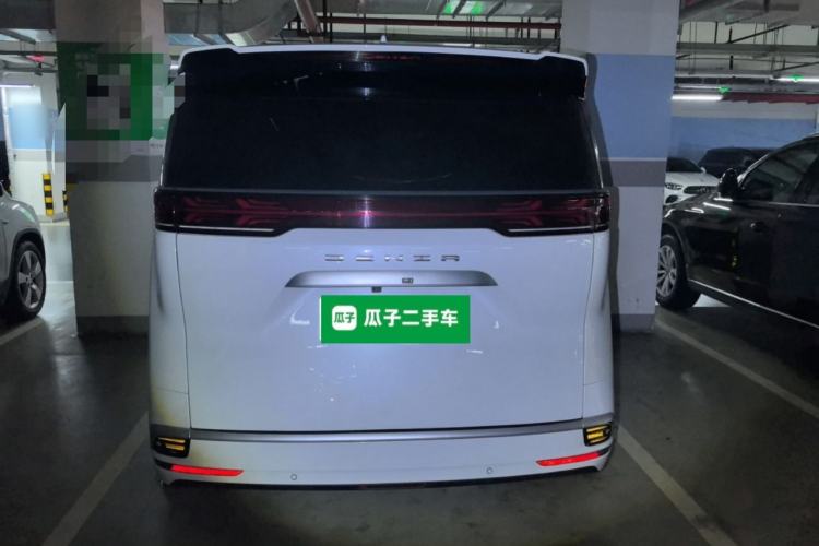 Used Denza D9 2022 DM-i 1040 Prestige Model Rear