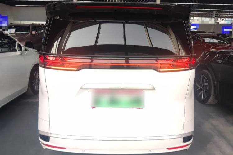 Used Denza D9 2022 DM-i 970 Four-Wheel Drive Flagship Model Rear