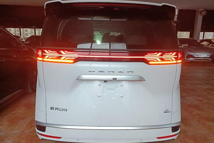 Used Denza D9 2022 EV 620 Prestige Model Rear