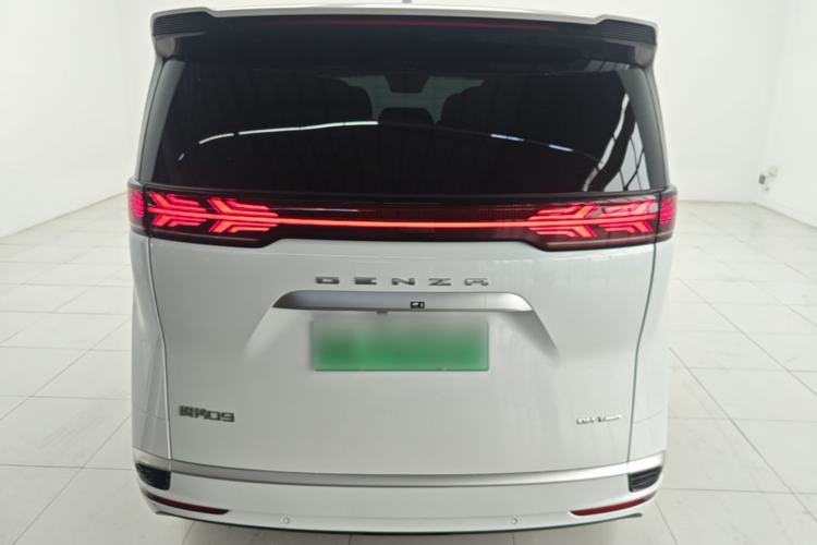 Used Denza D9 2022 DM-i 970 Four-Wheel Drive Flagship Model Rear