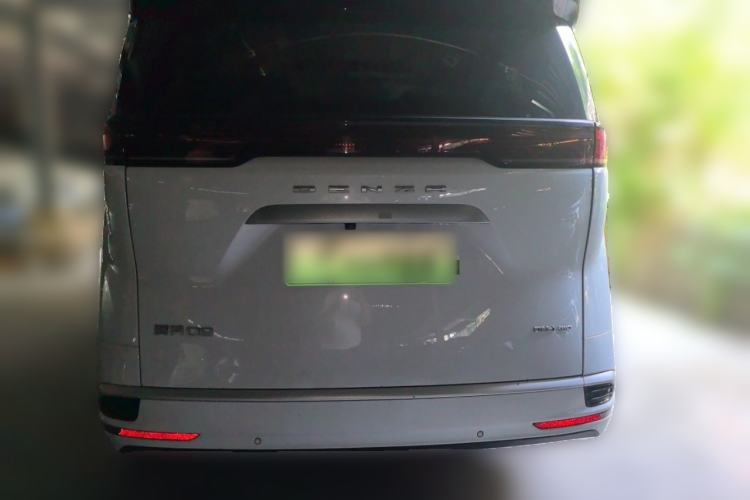 Used Denza D9 2022 DM-i 970 Four-Wheel Drive Prestige Model Rear