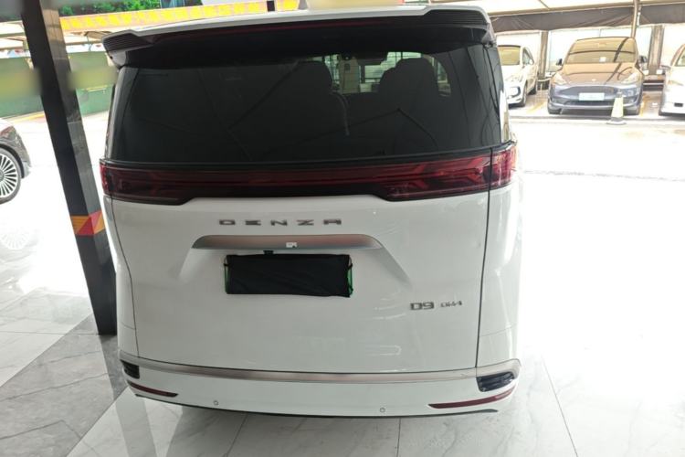 Used Denza D9 2022 DM-i 1040 Prestige Model Rear
