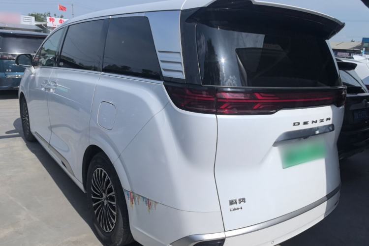 Used Denza D9 2022 DM-i 1040 Prestige Model Rear Left 45 Deg