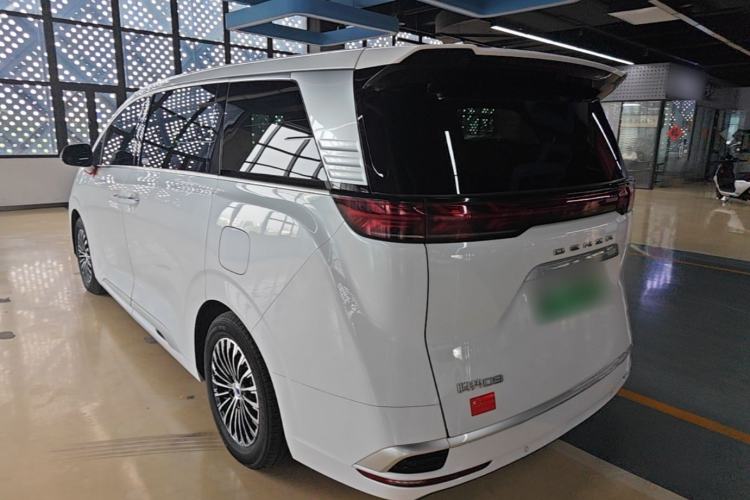 Used Denza D9 2022 DM-i 1040 Prestige Model Rear Left 45 Deg