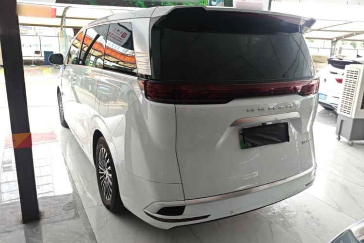 Used Denza D9 2022 DM-i 1040 Prestige Model Rear Left 45 Deg