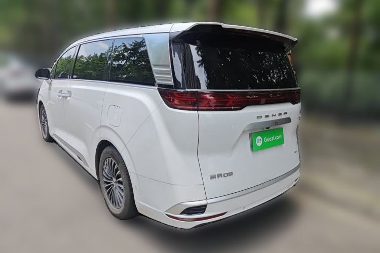 Used Denza D9 2022 DM-i 970 Four-Wheel Drive Flagship Model Rear Left 45 Deg