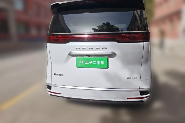 Used Denza D9 2022 DM-i 970 Four-Wheel Drive Prestige Model Rear