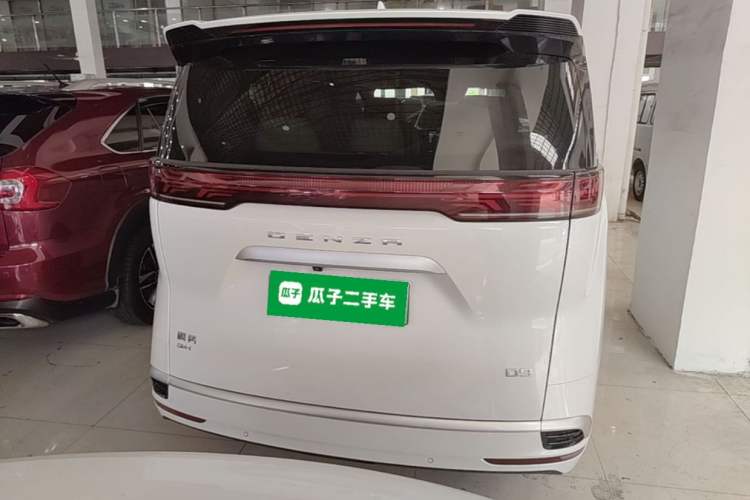Used Denza D9 2022 DM-i 1040 Prestige Model Rear