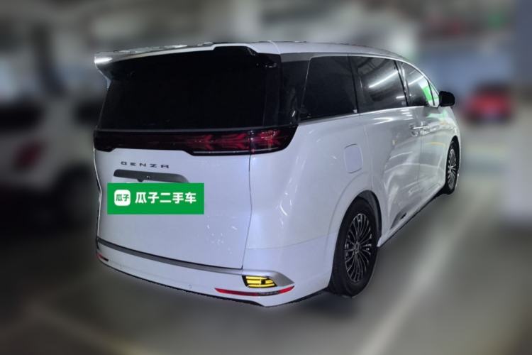Used Denza D9 2022 DM-i 1040 Prestige Model Rear Right 45 Deg