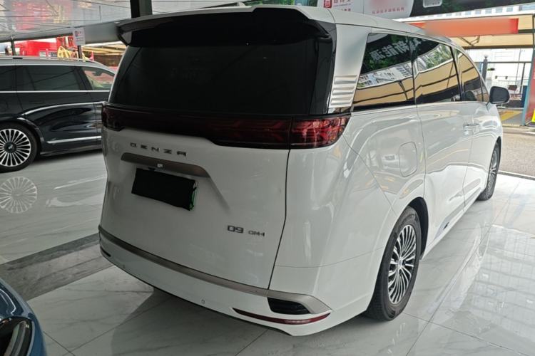 Used Denza D9 2022 DM-i 1040 Prestige Model Rear Right 45 Deg