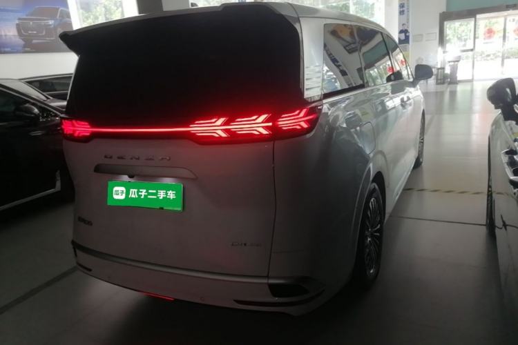Used Denza D9 2022 DM-i 970 Four-Wheel Drive Flagship Model Rear Right 45 Deg