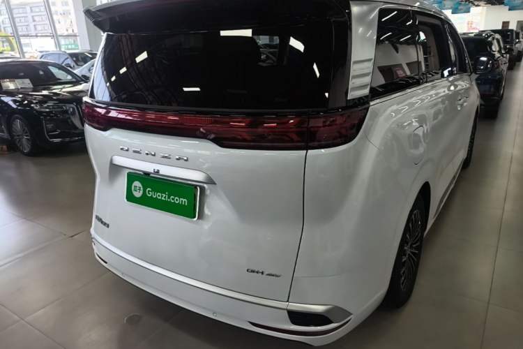 Used Denza D9 2022 DM-i 970 Four-Wheel Drive Prestige Model Rear Right 45 Deg
