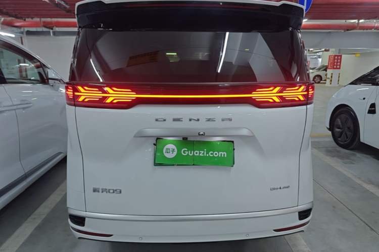 Used Denza D9 2022 DM-i 1040 Prestige Model Rear