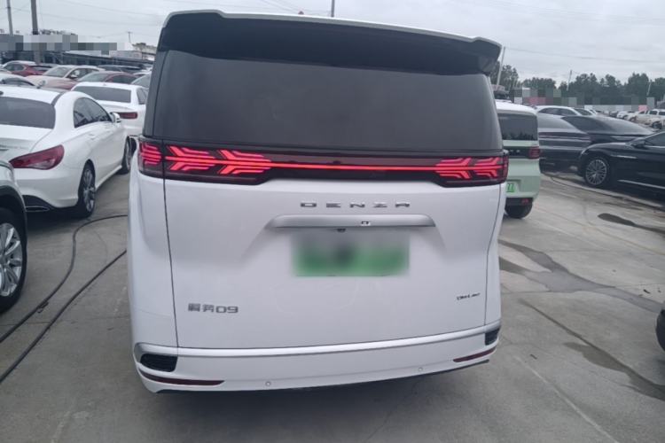 Used Denza D9 2022 DM-i 970 Four-Wheel Drive Flagship Model Rear